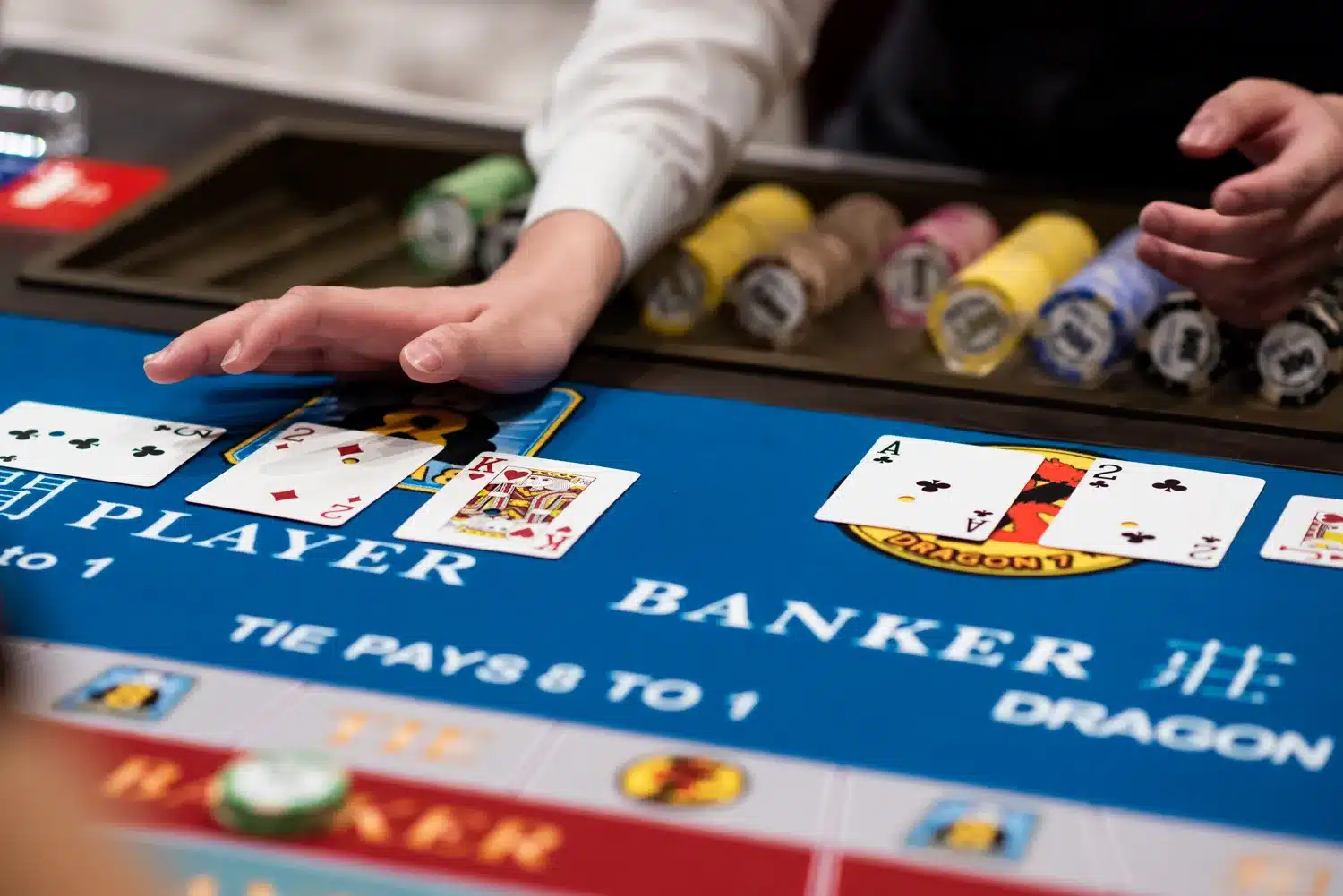 Play Baccarat 2